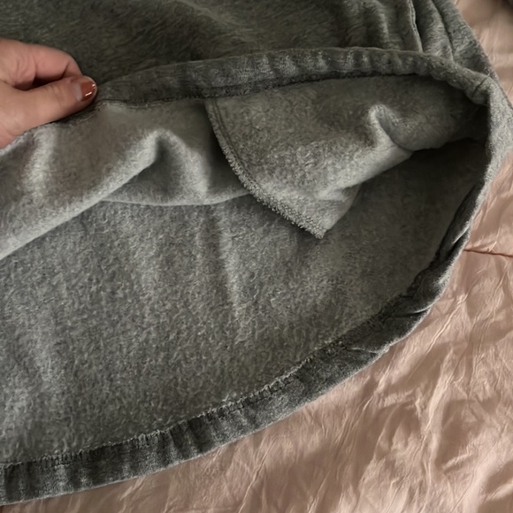 UConn Huskies Quarter Button Up - Picture 6 of 7